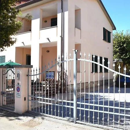 Carlo Apartamento *
